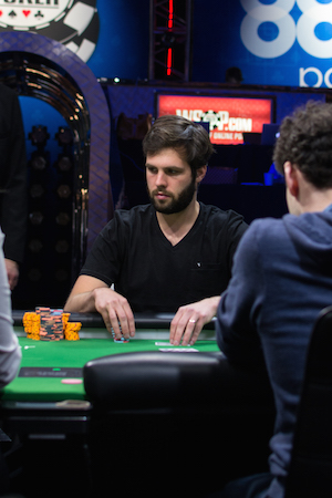 Kpr16 poker player