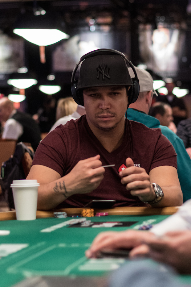 Poker analogies relationships