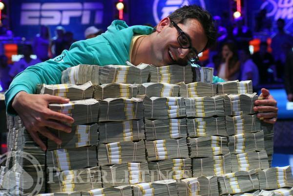 Antonio Esfandiari