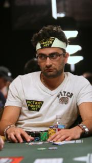Antonio Esfandiari