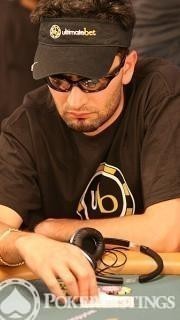 Antonio Esfandiari