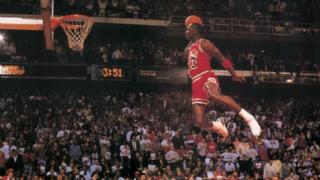 michael jordan dunking