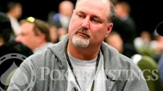 Former POY Schneider Hunts Bracelet #2, Rodawig Crushes