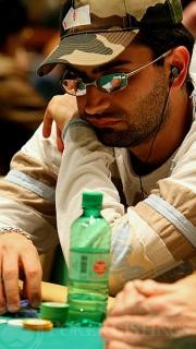 Antonio Esfandiari