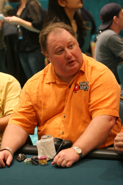 Minot texas holdem