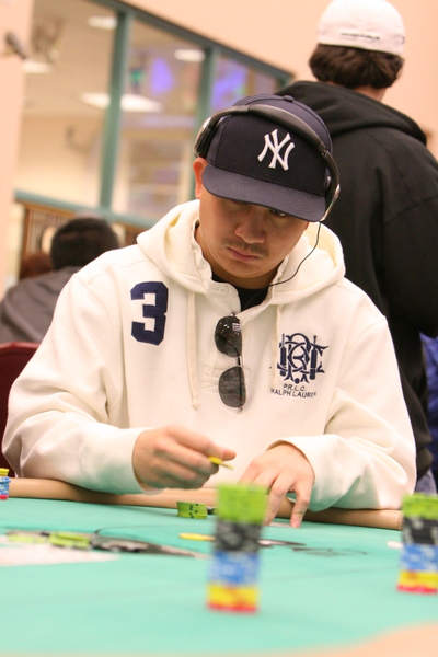 LIVE UPDATES, CHIP COUNTS & RESULTS