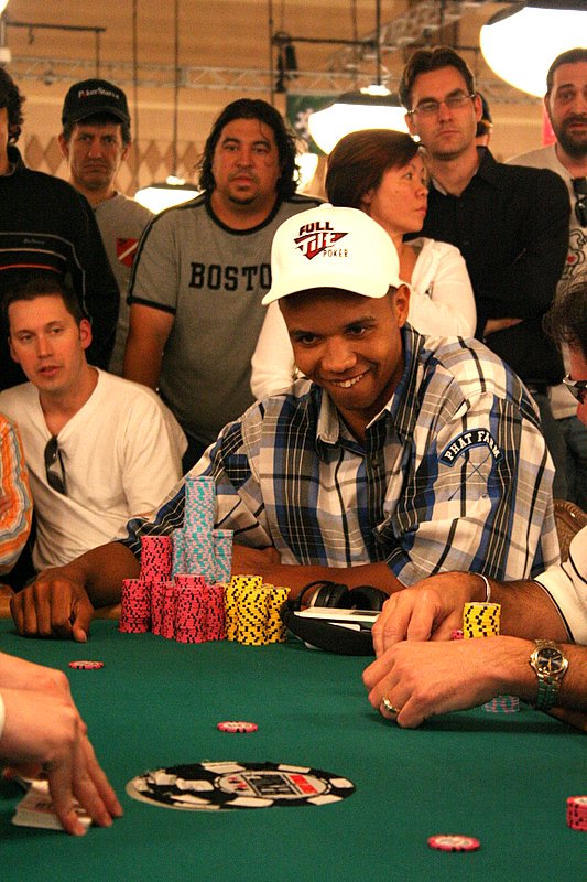 Play poker phil ivey