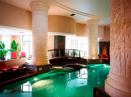 spa pool le meridian