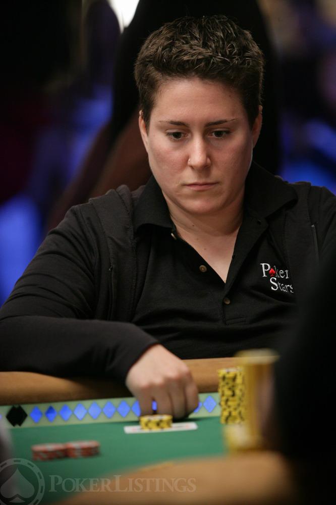 Vanessa Selbst 