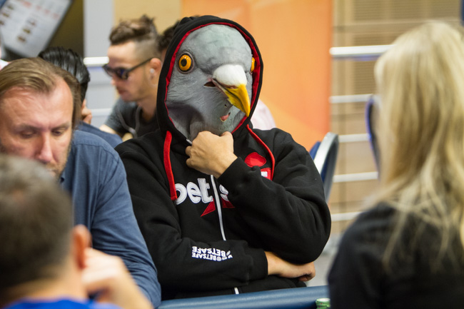 How To Play Poker On Game Pigeon