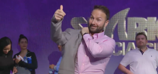 negreanu wins shark cage2