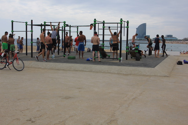 barcelona beach gym