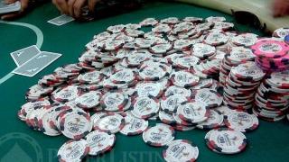 $50k pot scooped by Mark Newhouse