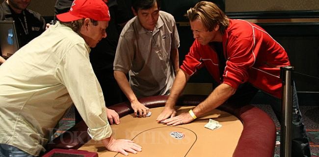 Degenerate Gamblers