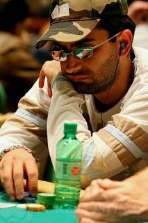 Antonio Esfandiari
