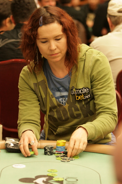 Annie negreanu